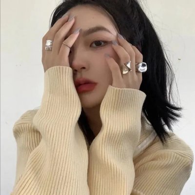 蓝海少女海报